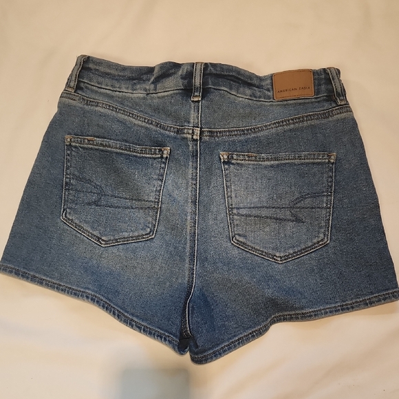 American Eagle Outfitters Distressed Blue Jean Shorts - Picture 4 of 5